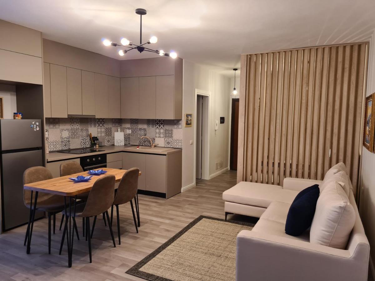 Old Beach Apartment Vlora ภายนอก รูปภาพ