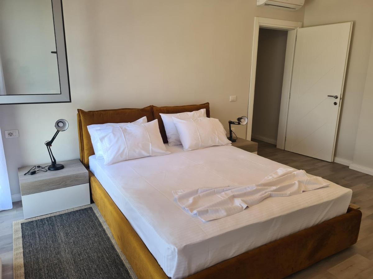 Old Beach Apartment Vlora ภายนอก รูปภาพ