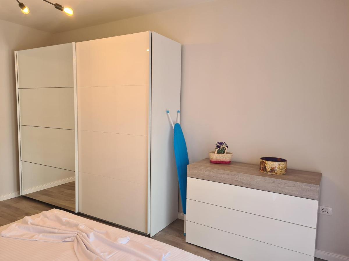Old Beach Apartment Vlora ภายนอก รูปภาพ