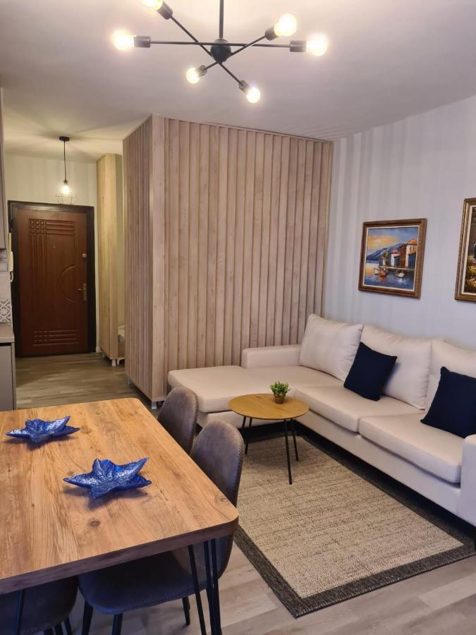 Old Beach Apartment Vlora ภายนอก รูปภาพ